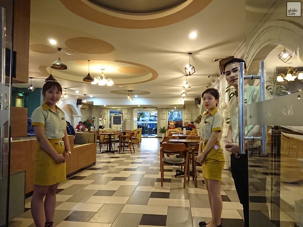 Pha Kê Coffee House