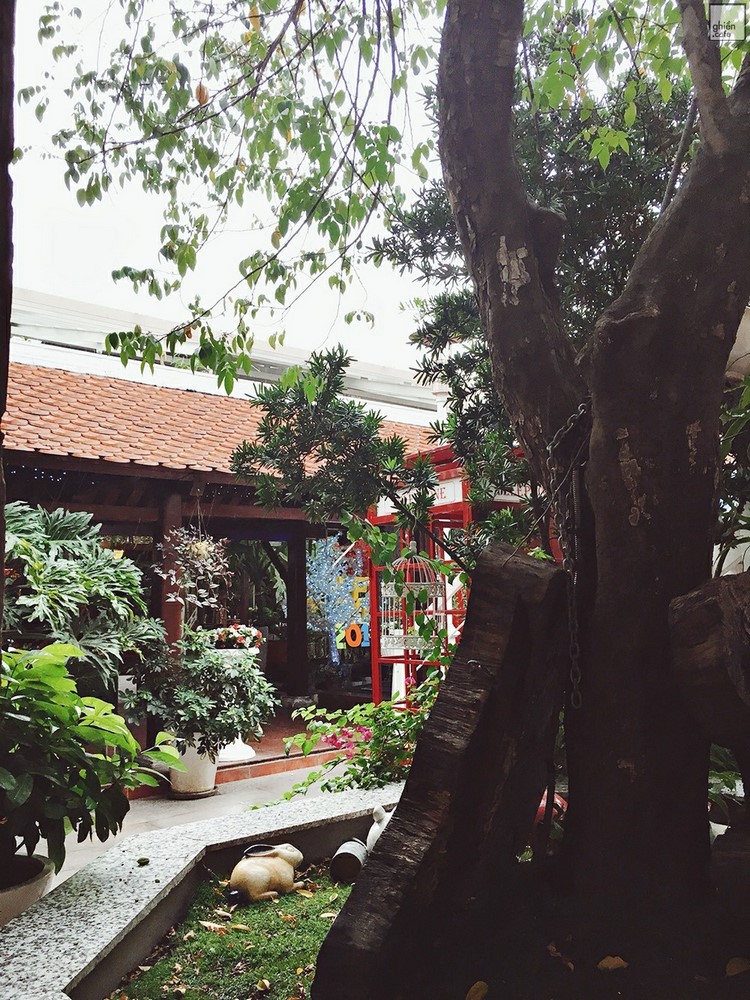 Bụi Sài Gòn Nhà Hàng & Cafe